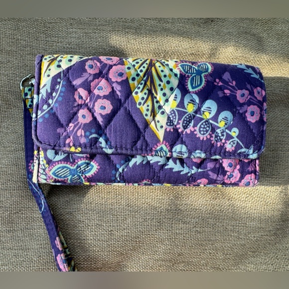 Vera Bradley Wallet with wristlet strap - Picture 1 of 5